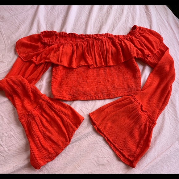 Red Bell-Sleeve Crop Top - Picture 2 of 2